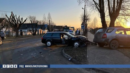В Слуцке в ДТП пострадали водитель и пассажир