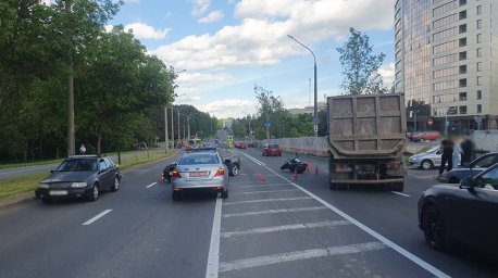 Мотоциклист пострадал в ДТП в Минске