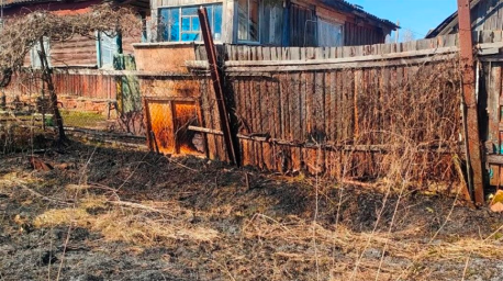 В Буда-Кошелевском районе мужчина получил ожоги, пытаясь потушить пожар сухой травы