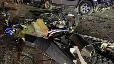 Без шлема и водительских прав: в Столинском районе в ДТП попал 16-летний мотоциклист Без шлема и водительских прав: в Столинском районе в ДТП попал 16-летний мотоциклист