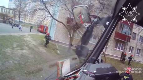 Мужчина и женщина спасены при пожаре в квартире в Пинске