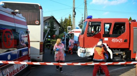 В Польше столкнулись школьные автобусы и легковушка, среди пострадавших есть дети