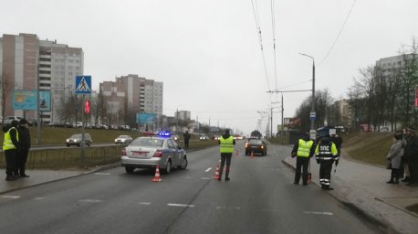 В Гродно на пешеходном переходе сбили девушку: ГАИ разыскивает очевидцев