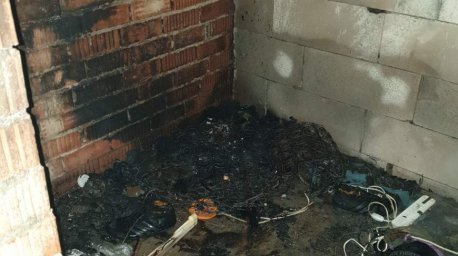 На пожаре в строящемся доме в Минском районе спасен мужчина