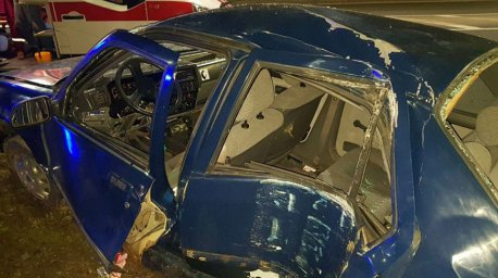 В Минске авто врезалось в осветительную мачту: погиб пассажир