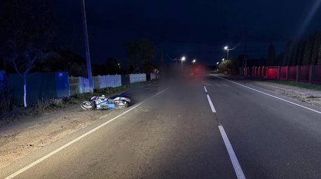 В Столинском районе бесправник на мотоцикле врезался в столб: погиб пассажир, водитель в больнице В Столинском районе бесправник на мотоцикле врезался в столб: погиб пассажир, водитель в больнице
