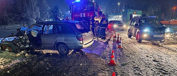 Рейсовый автобус столкнулся с легковушкой в Гомеле, есть пострадавший Рейсовый автобус столкнулся с легковушкой в Гомеле, есть пострадавший