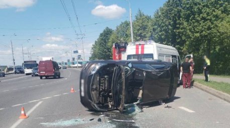 В Гродно проезд на красный свет привел к ДТП: есть пострадавшие
