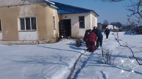 Два человека спасены на пожаре в Мядельском районе Два человека спасены на пожаре в Мядельском районе