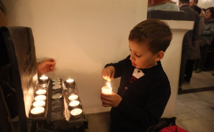 Католики празднуют Светлое Христово Воскресение - Пасху 16