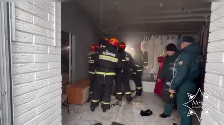 В Могилеве произошел пожар в свадебном салоне В Могилеве произошел пожар в свадебном салоне