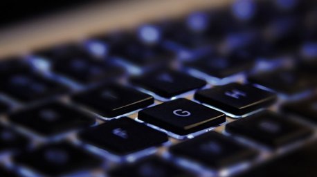 Три четверти японских компаний используют ИИ в своей работе