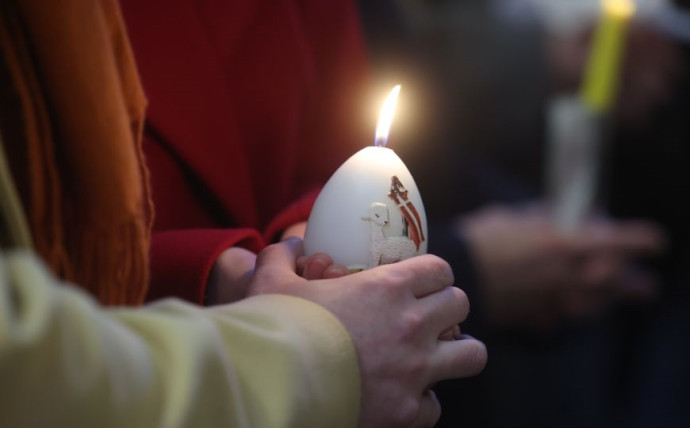 Католики празднуют Светлое Христово Воскресение - Пасху 33