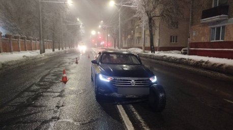 Мусоровоз и такси столкнулись в Минске