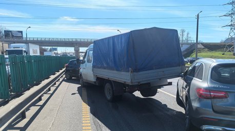 Тягач при перестроении на МКАД отбросил легковушку и спровоцировал серию столкновений