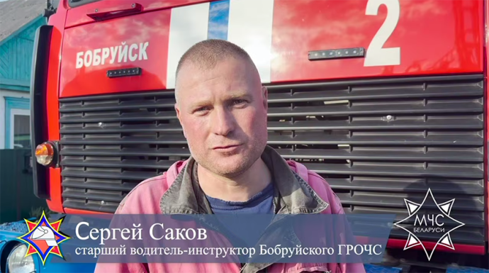 Работник МЧС в свободное от службы время спас человека на пожаре в Бобруйске 0