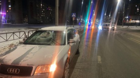 В Гродно легковушка сбила пешехода, который переходил дорогу на красный