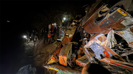 В Непале автобус с пассажирами упал в реку, есть погибшие