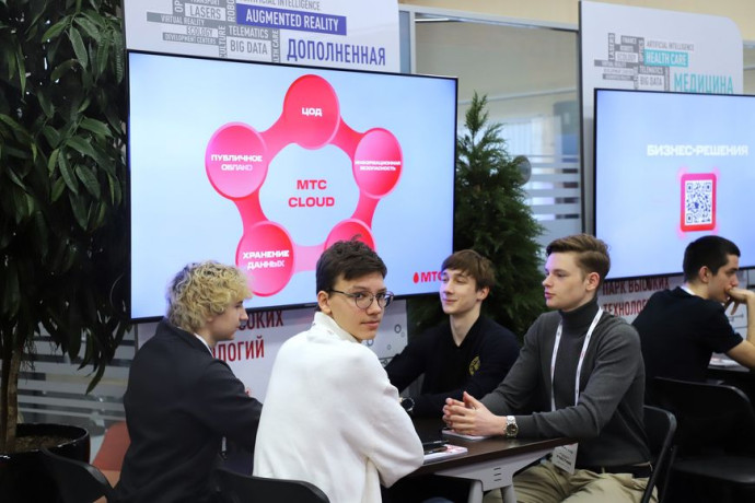 В ПВТ прошел хакатон среди студентов на разработку белорусской облачной платформы 1