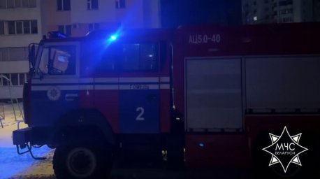 Спасатели эвакуировали более 20 человек при пожаре в общежитии в Гомеле