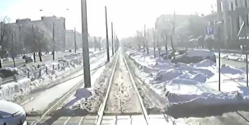 Легковушка столкнулась с трамваем на Старовиленском тракте в Минске