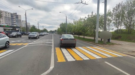 Восьмилетний мальчик попал под колеса авто в Минске