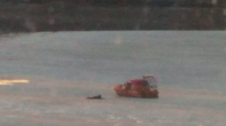 В Могилеве двое рыбаков провалились под лед