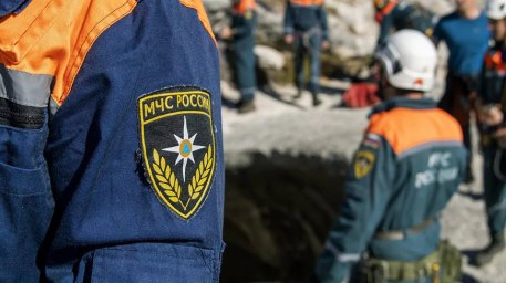 В Магаданской области обрушился рудник, под завалами могут быть люди