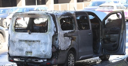 В Минске на Немиге горел автомобиль В Минске на Немиге горел автомобиль