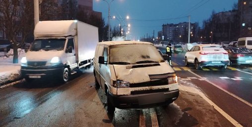 Женщина с ребенком попали под колеса авто на пешеходном переходе в Минске