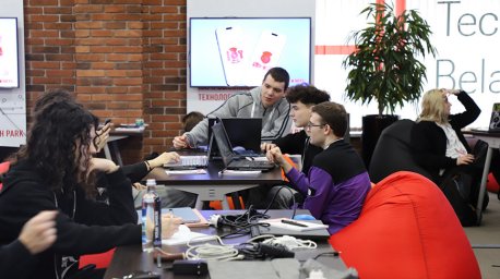 В ПВТ прошел хакатон среди студентов на разработку белорусской облачной платформы