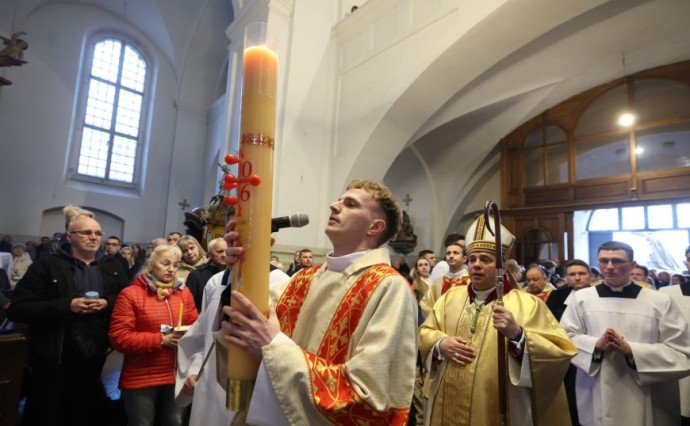 Католики празднуют Светлое Христово Воскресение - Пасху 29