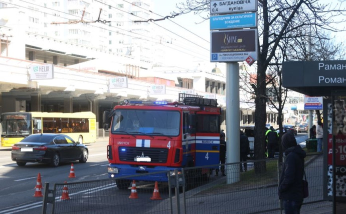 В Минске на Немиге горел автомобиль 10