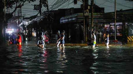 Жертвами тропического циклона "Майла" в Папуа-Новой Гвинее стали 11 человек Жертвами тропического циклона "Майла" в Папуа-Новой Гвинее стали 11 человек